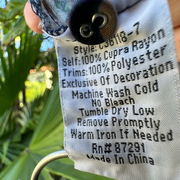 🌼Beautiful Johnny Was Floral Embroidered Blouse/Tunic - Picture 7 of 9